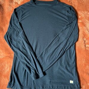 Vuori Men’s Long Sleeve Shirt